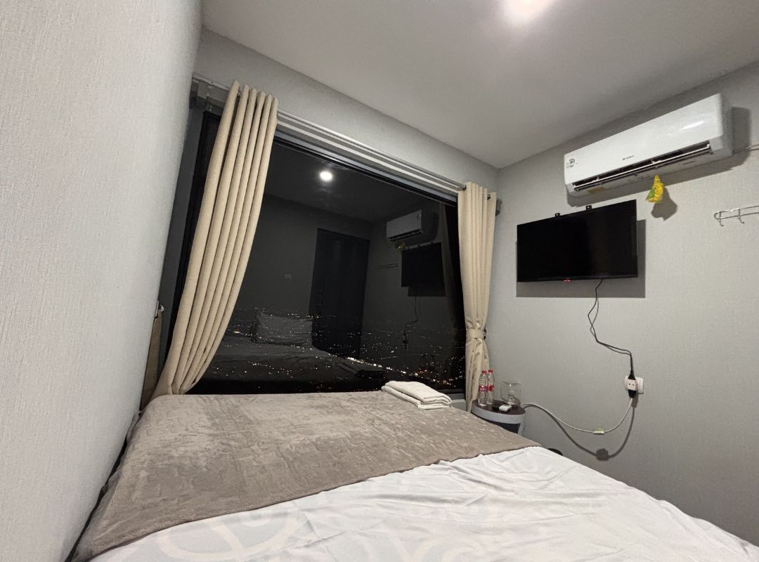Compaq Room (1)